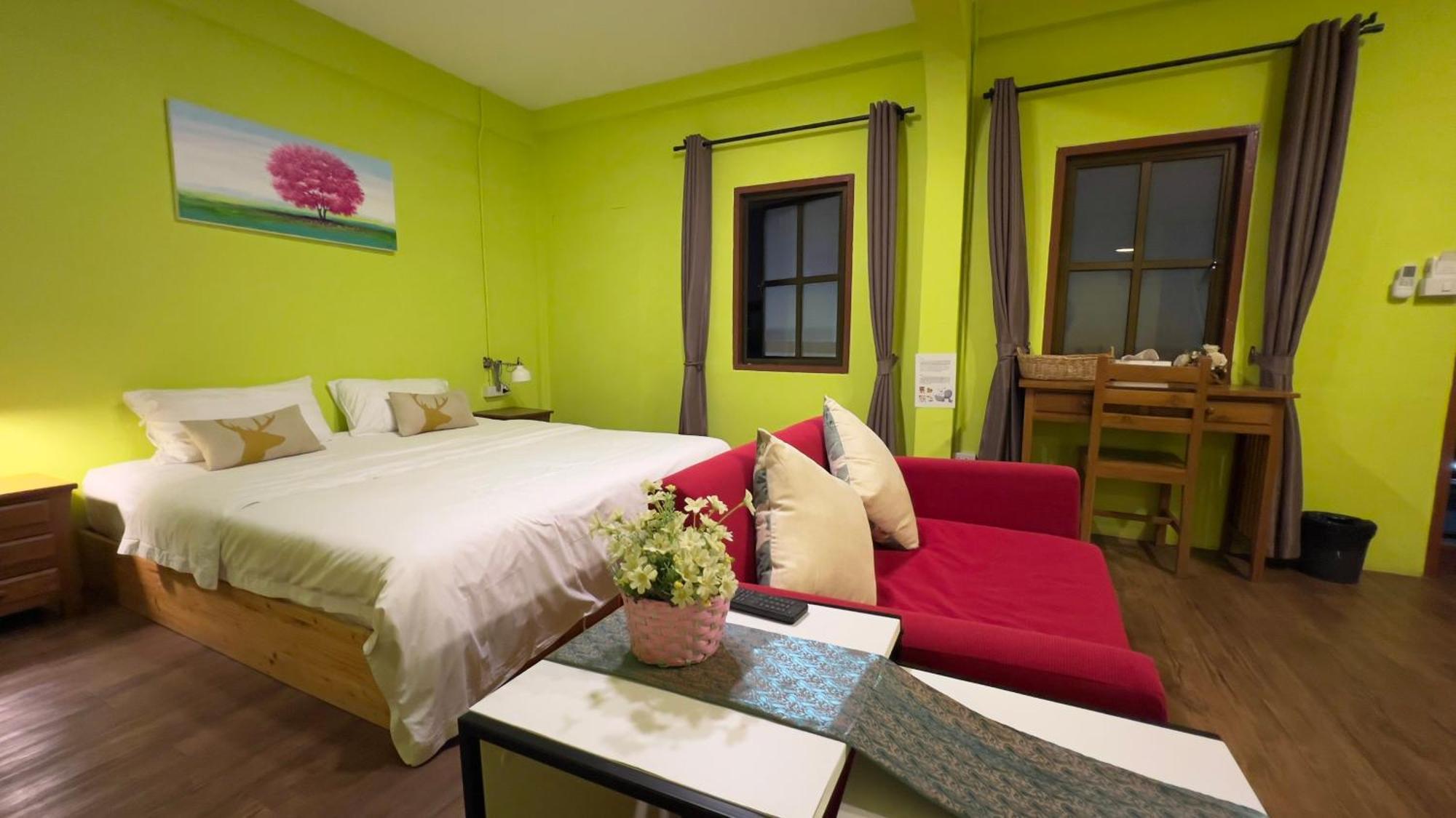 Chiang Mai Gate House Hotel Стая снимка